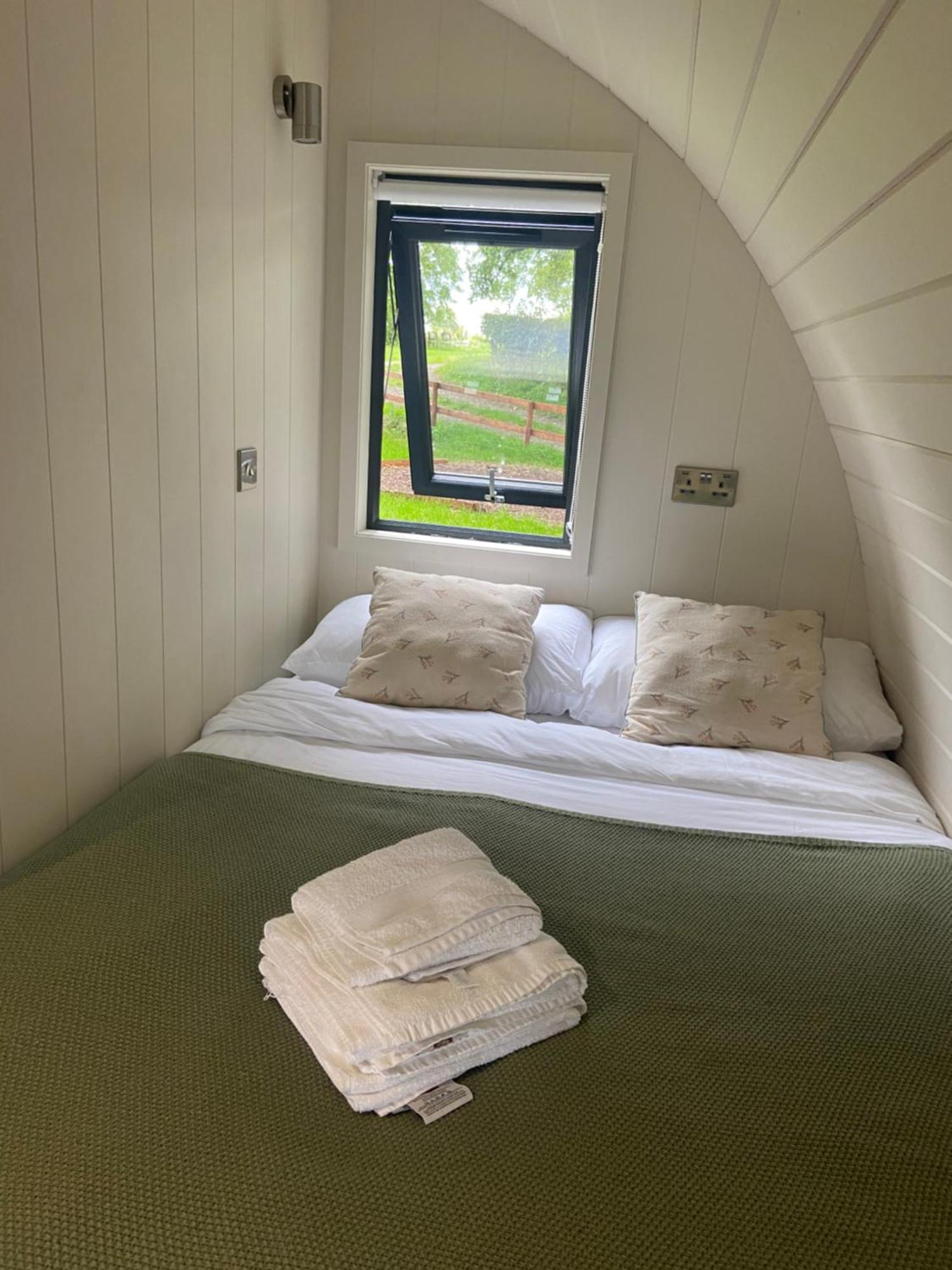 Villa Kildare Countryside Pods Exterior foto